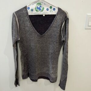 Feel the Piece sweater